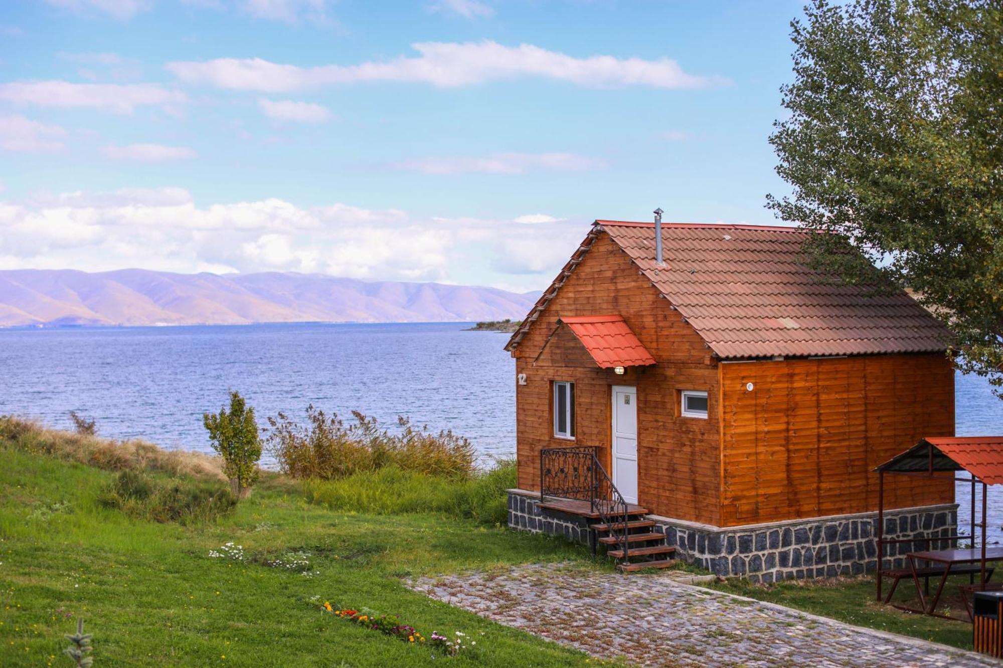 Noy Land Resort Sevan Buitenkant foto